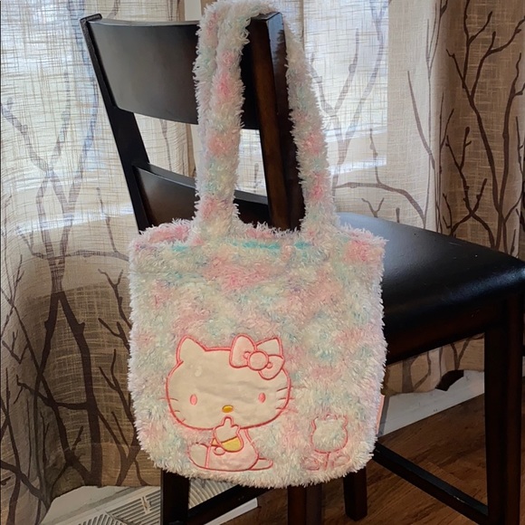 fluffy hello kitty bag